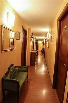 בית הארחה Residenza Belli 3*
